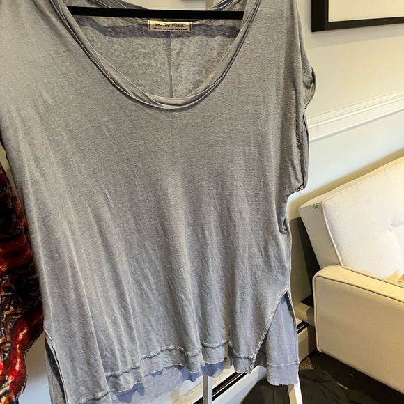 We the Free people this tee has an oversized style, flowy silhouette XS - Picture 4 of 4